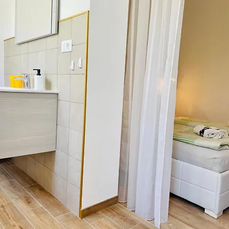 Boutique With Private Pool For Your Exclusive Use * Novigrad (Istria)