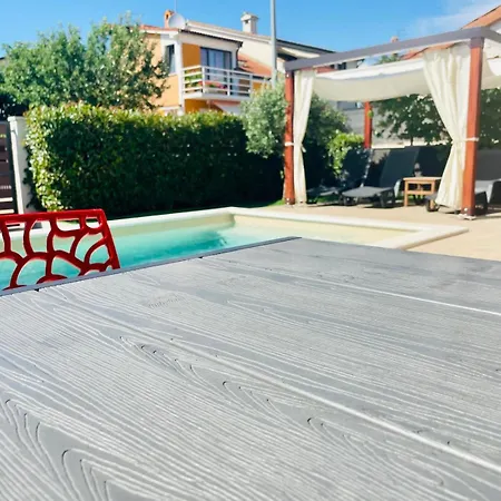 Boutique With Private Heated Pool Apartment Novigrad (Istria)